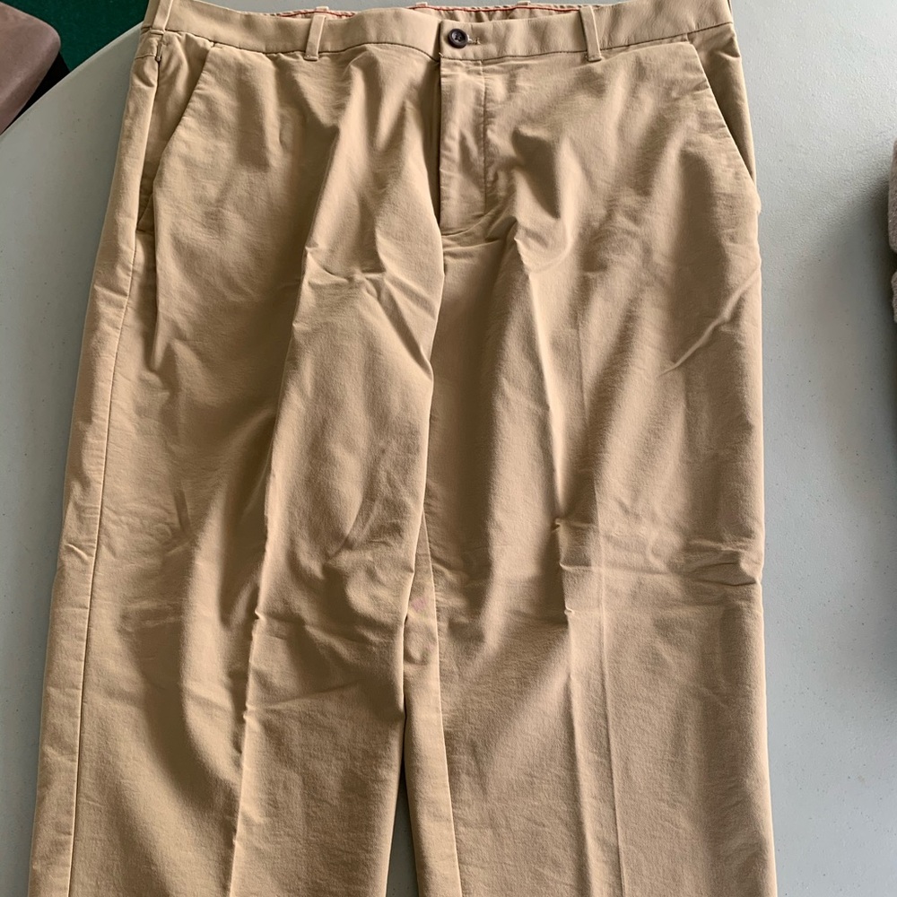 Izod khakis